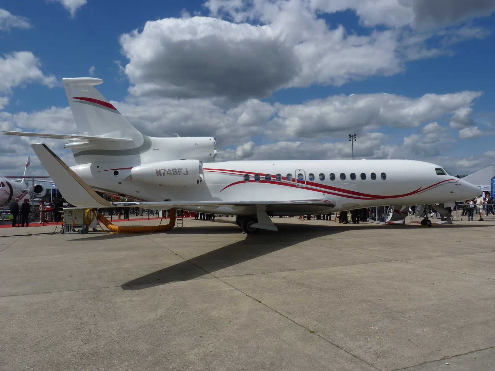 Dassault Falcon 7X representative aircraft image